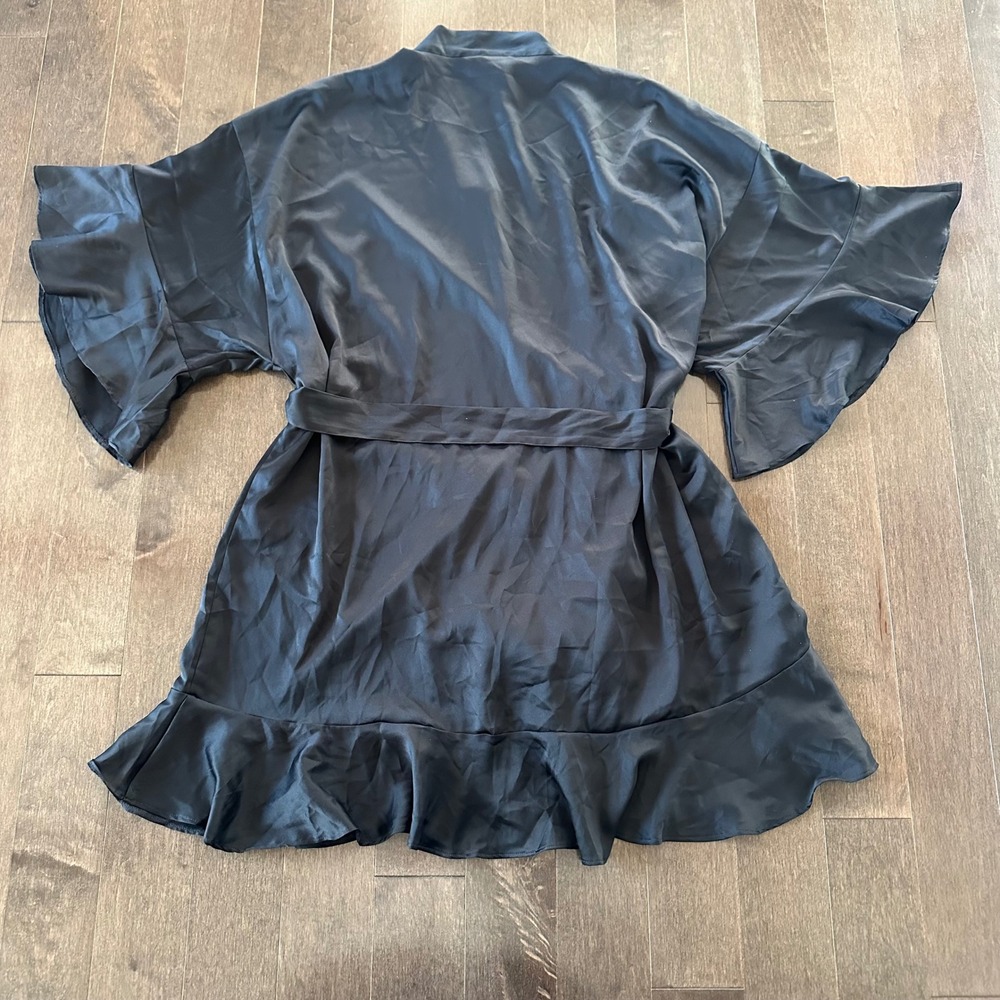 Victoria's Secret Satin Wrap Belted Robe 3/4 Flutter Sleeve Romantic Black M/L - Picture 6 of 6